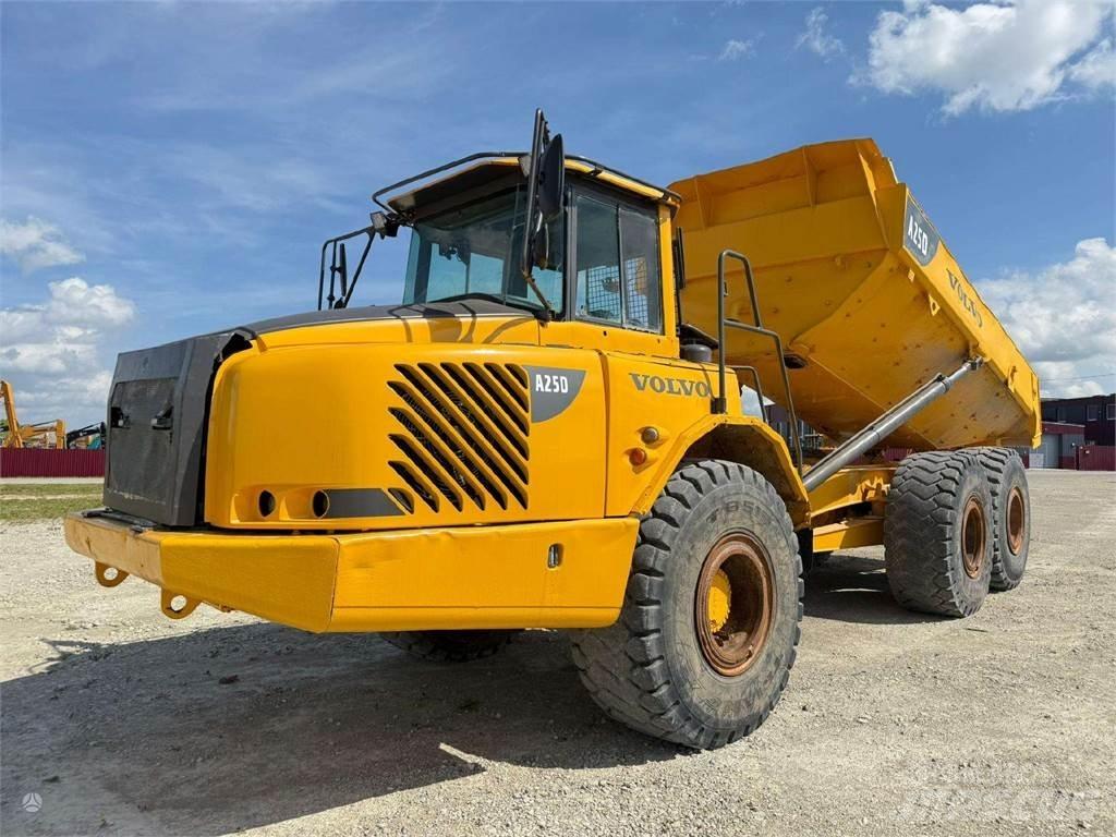 Volvo A25D Belden kirma kaya kamyonu