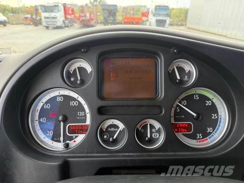 DAF LF45 220 Kayar tenteli kamyonlar