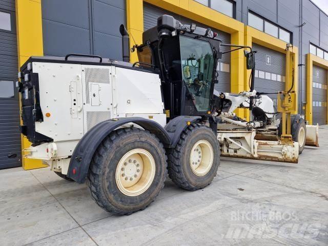 CAT 120AWD Greyderler