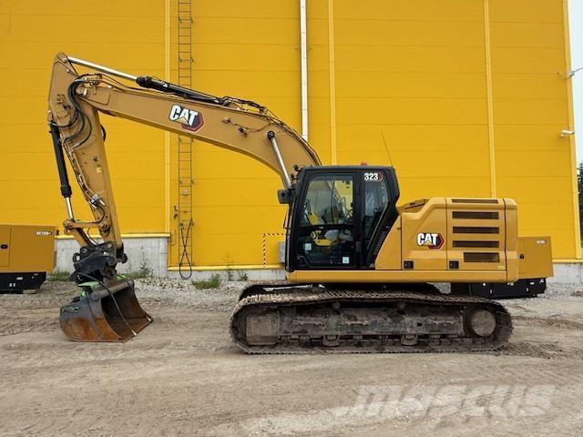 CAT 323-07 Paletli ekskavatörler
