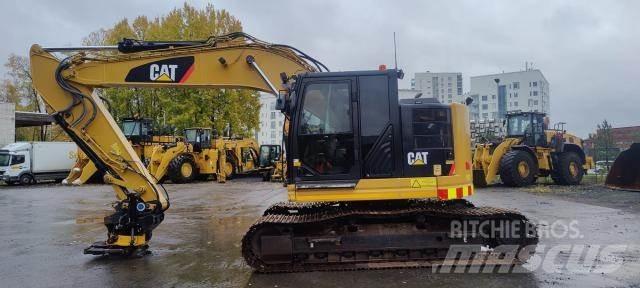 CAT 325F Paletli ekskavatörler