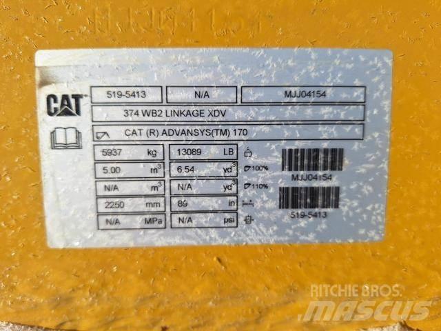 CAT 374 Paletli ekskavatörler