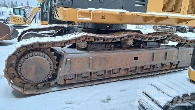 CAT 390D LME Paletli ekskavatörler