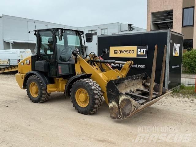 CAT 906 Tekerlekli yükleyiciler