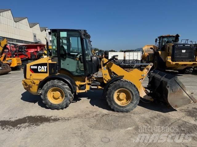 CAT 908M Tekerlekli yükleyiciler