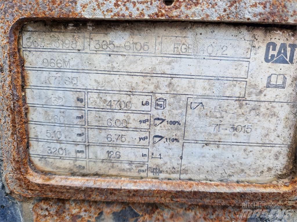 CAT 966 Tekerlekli yükleyiciler