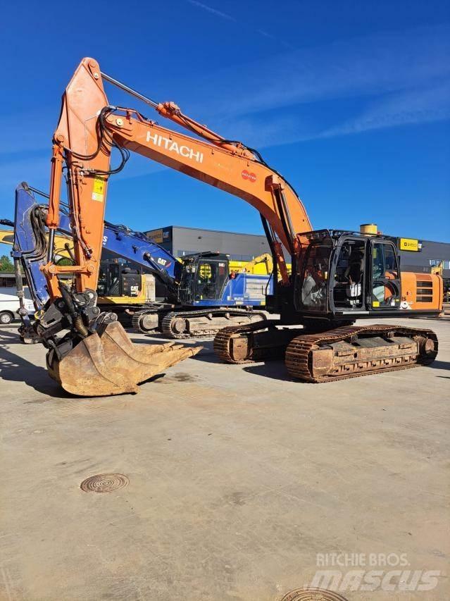 Hitachi ZX300LC-6 Paletli ekskavatörler