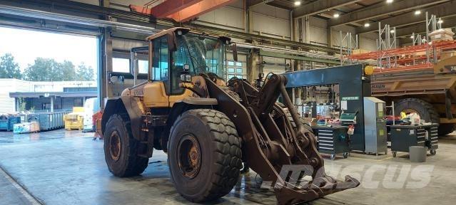 Volvo L120F Tekerlekli yükleyiciler