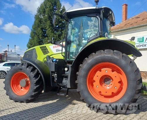 CLAAS Axion 810 Traktörler