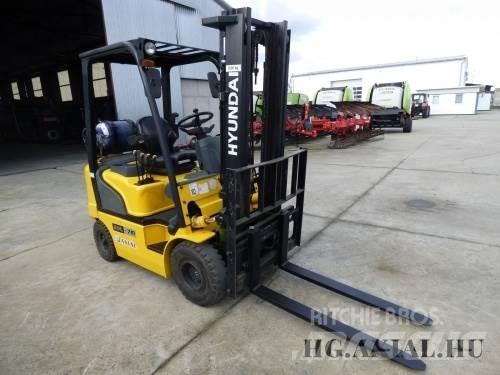 Hyundai 20L-7M Diger tarim makinalari
