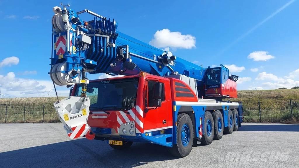 Demag AC220-5 Yol-Arazi Tipi Vinçler (AT)