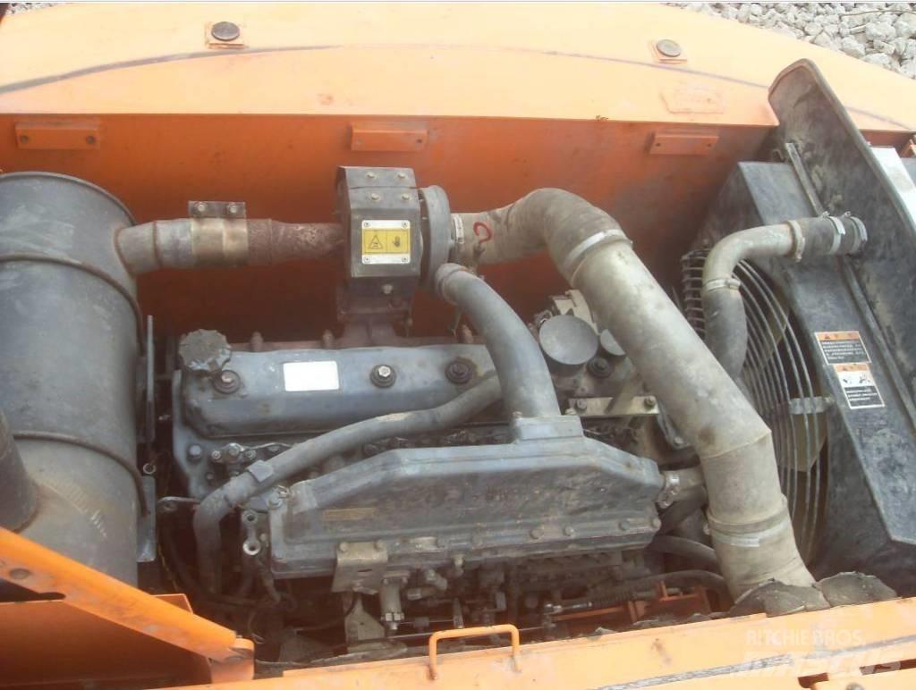 Doosan DH 150 W-7 Lastik tekerli ekskavatörler