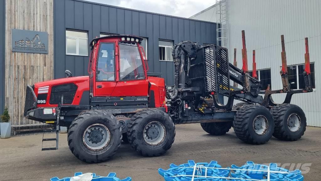 Komatsu 895 Tomruk yükleyici traktörler