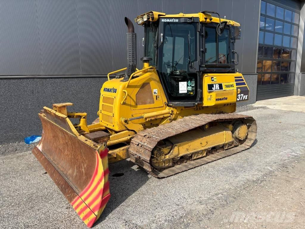 Komatsu D37 PX-23 Paletli dozerler