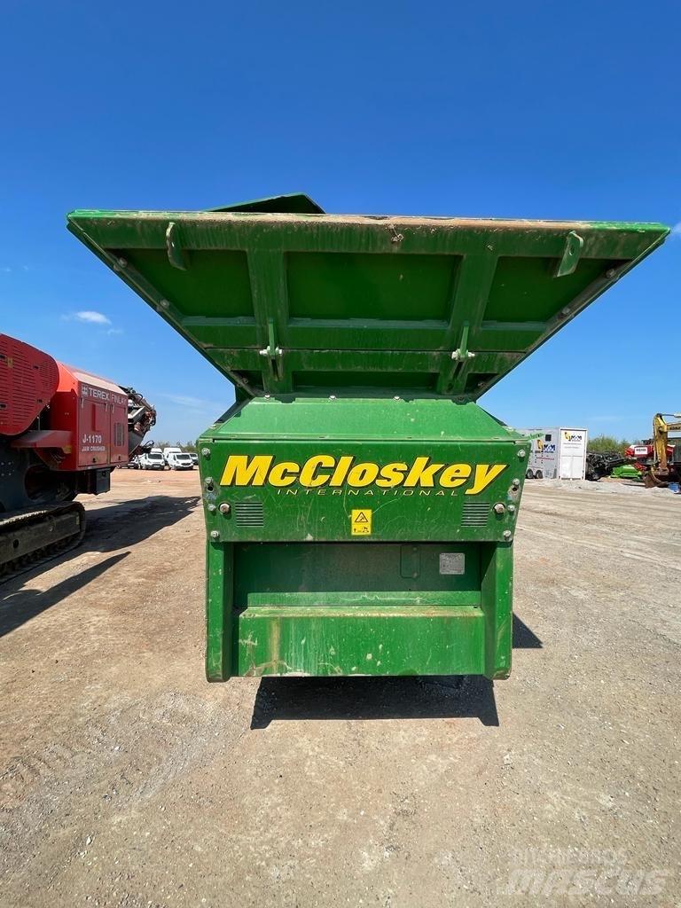 McCloskey R70 Elekler