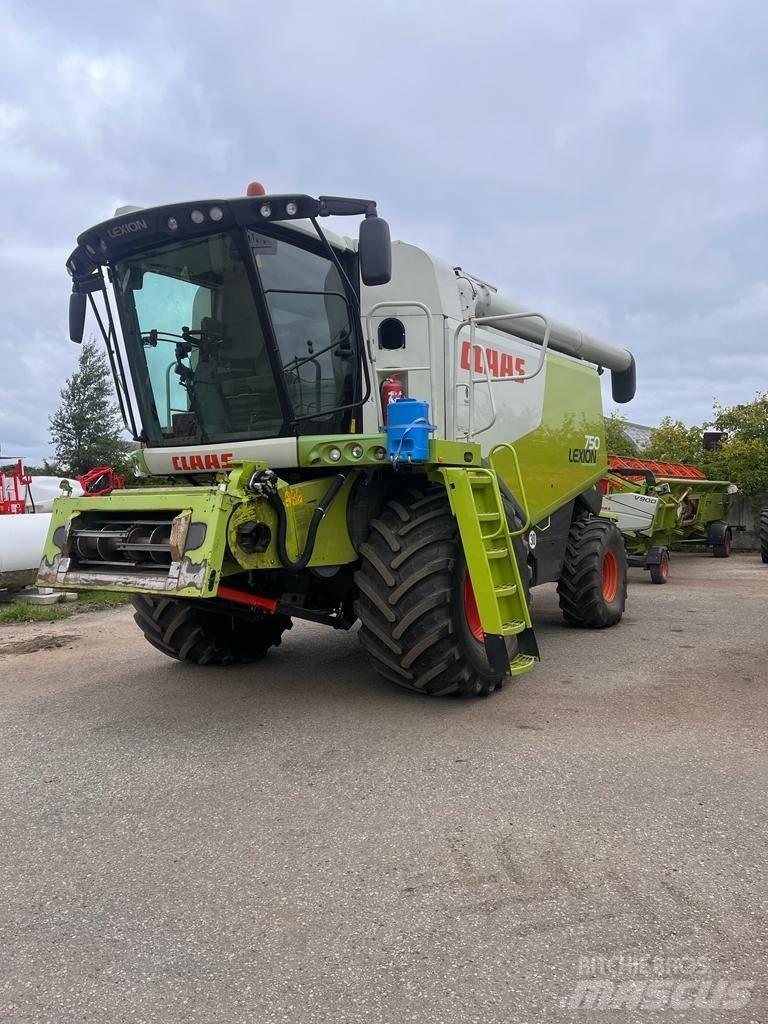 CLAAS Lexion 750 Biçerdöverler