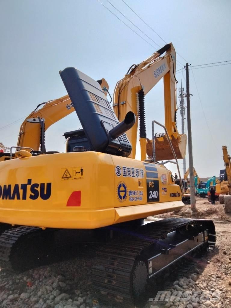 Komatsu PC 240 Paletli ekskavatörler