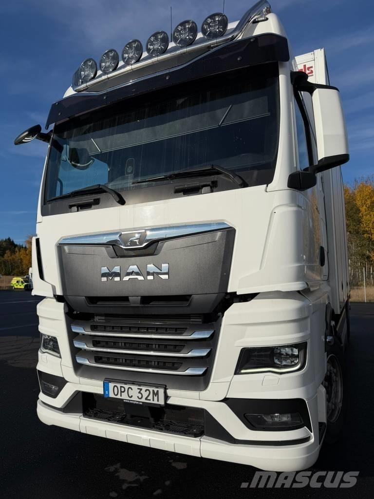 MAN 26.510 6X2-4 Kapali kasa kamyonlar