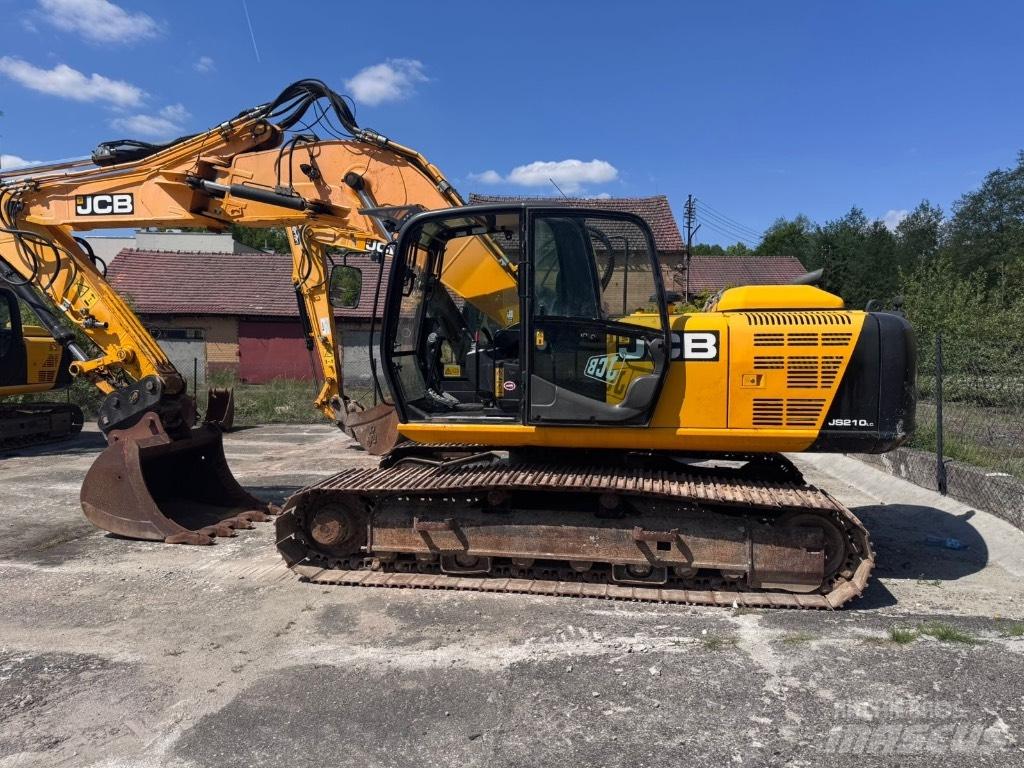 JCB JS 210 LC Paletli ekskavatörler