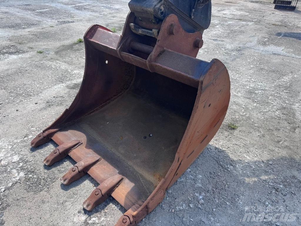 JCB JS 210 LC Paletli ekskavatörler