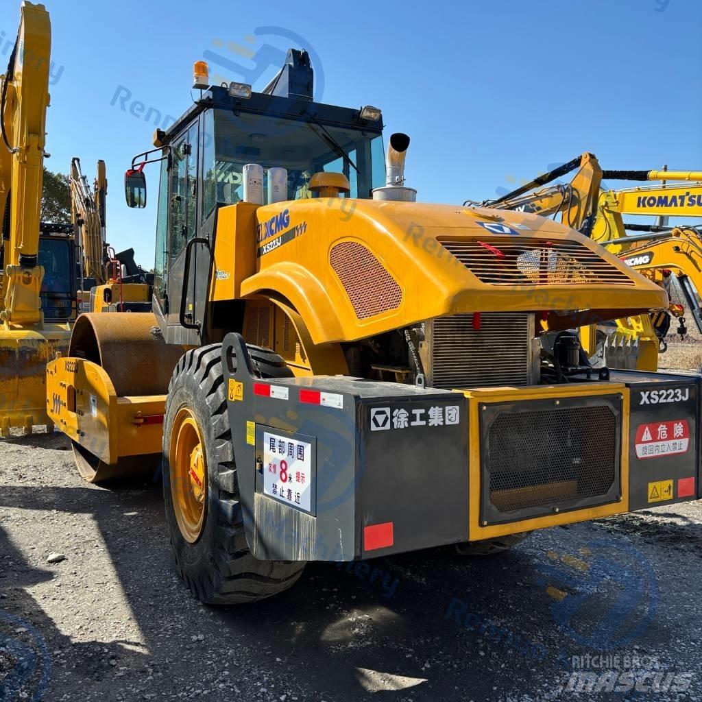 XCMG XS223J Tek tamburlu silindirler