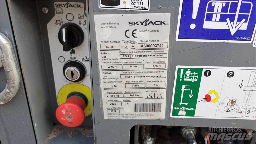 SkyJack SJ16 Diger lift ve platformlar