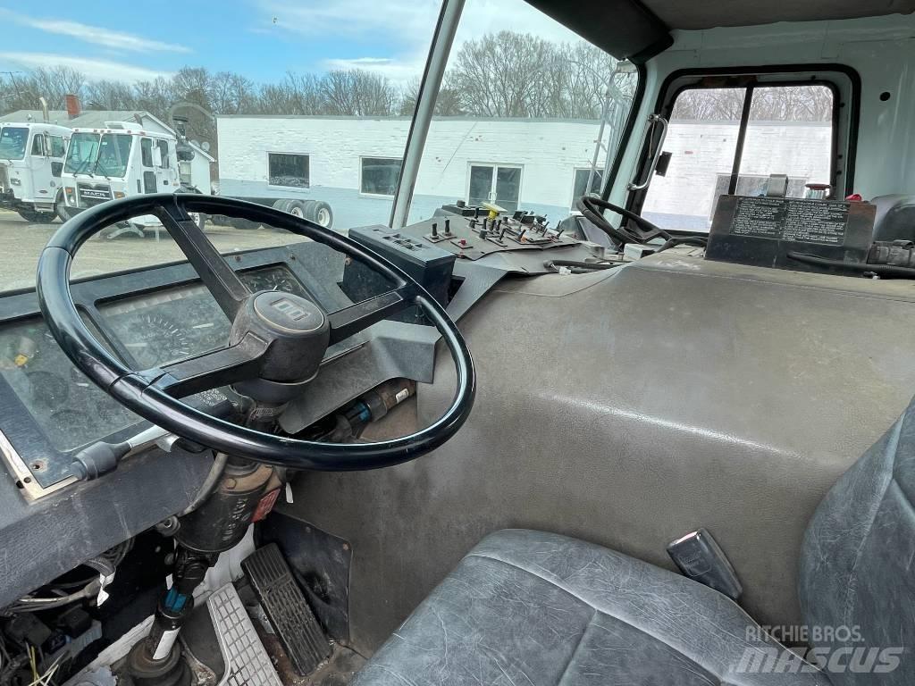 Autocar XPEDITOR Atik kamyonlari