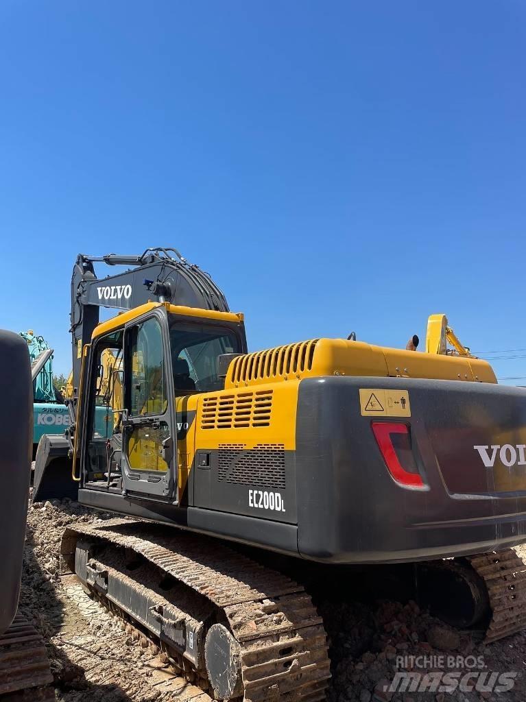 Volvo EC200 Paletli ekskavatörler