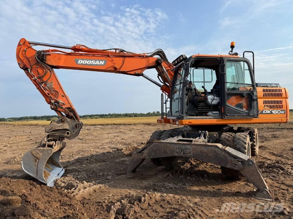 Doosan DX 160 W-3 Lastik tekerli ekskavatörler