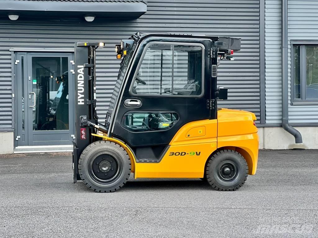Hyundai 30D-9V Dizel forkliftler