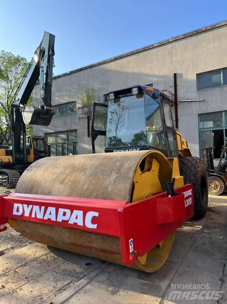 Dynapac CA 30 D Tek tamburlu silindirler