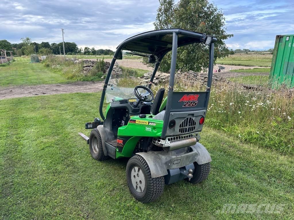 Avant 225 Skid steer loderler