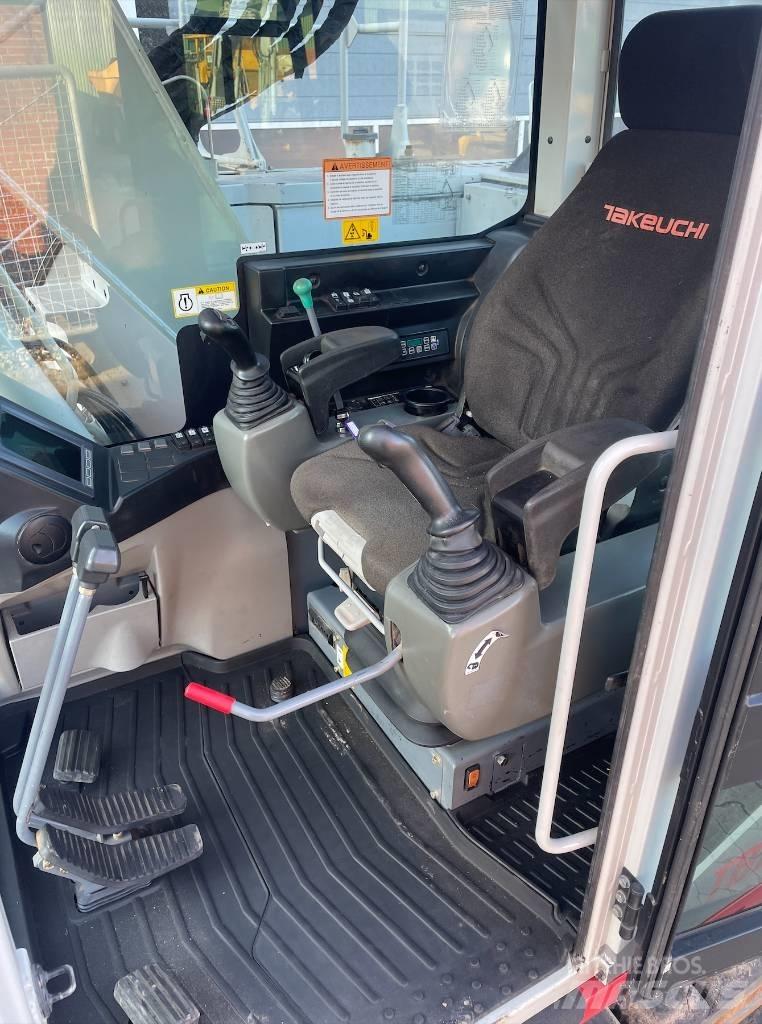 Takeuchi TB2150R Paletli ekskavatörler