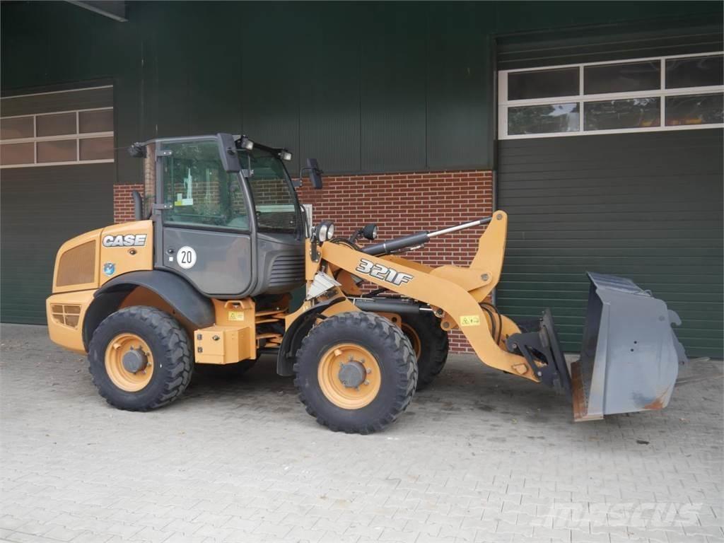 Case IH 321F Tekerlekli yükleyiciler