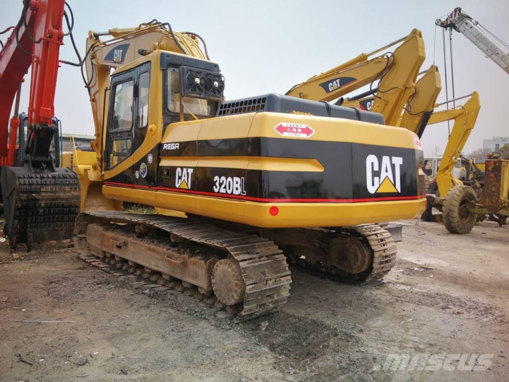 CAT 320 B L Paletli ekskavatörler