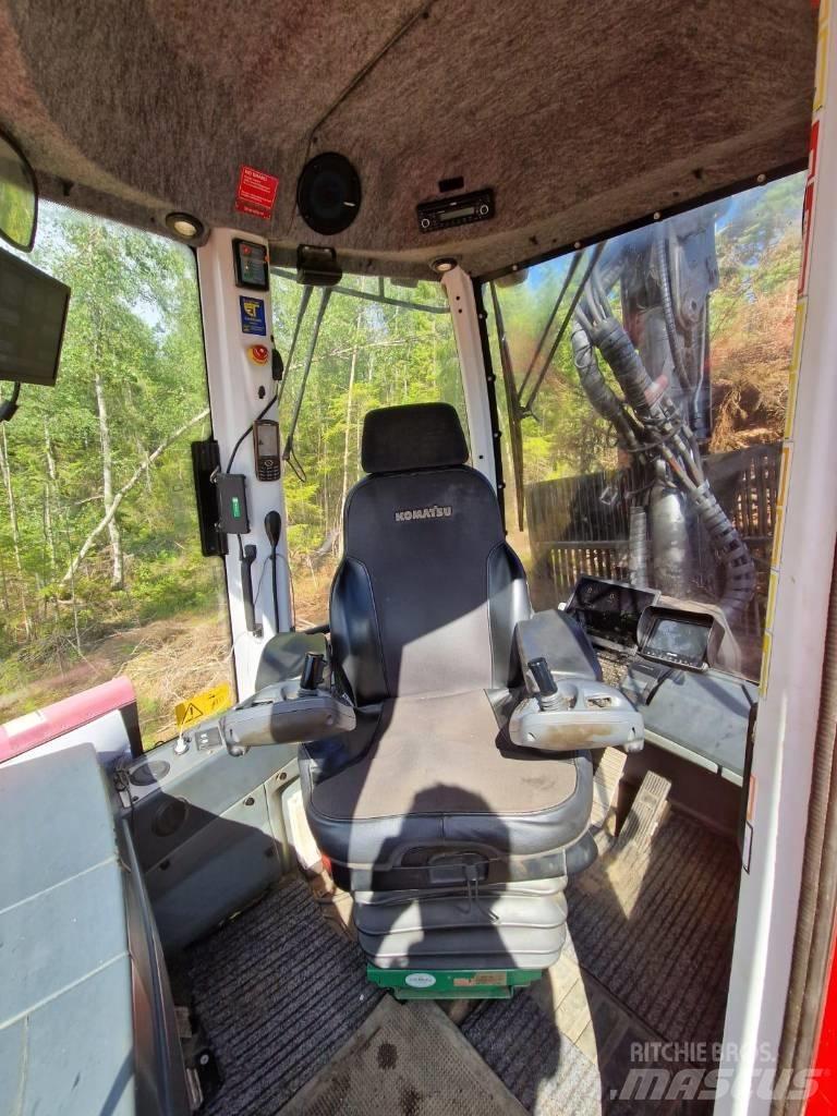 Komatsu 865 Tomruk yükleyici traktörler