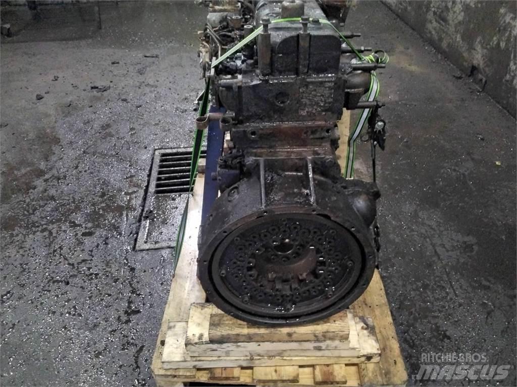 Sisu Komatsu 895 Motorlar