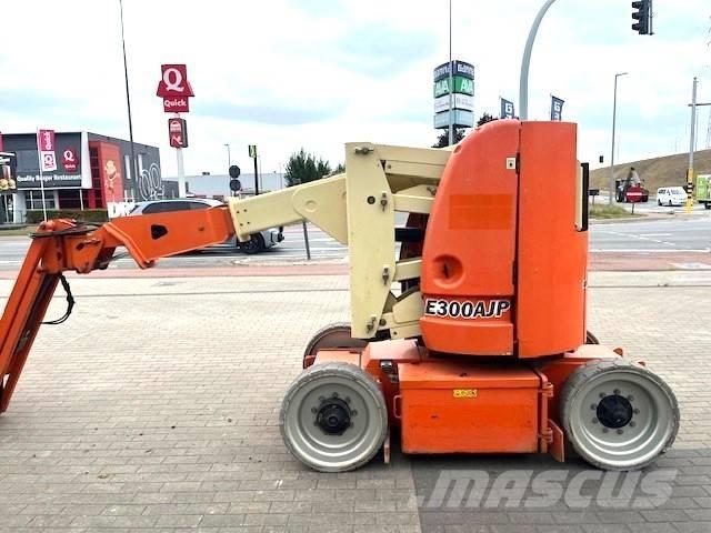 JLG E 300 AJP Körüklü personel platformları