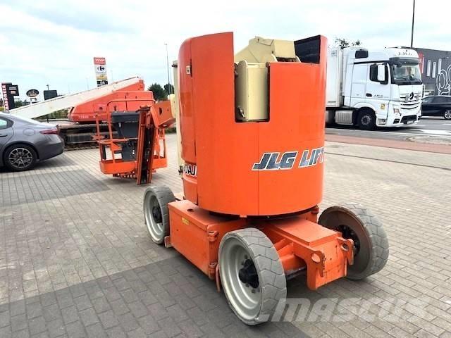 JLG E 300 AJP Körüklü personel platformları