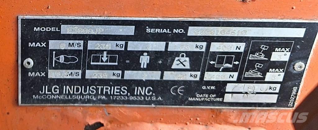 JLG E 300 AJP Körüklü personel platformları