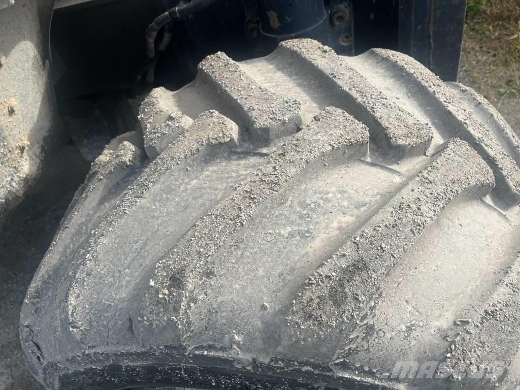 Hitachi ZX 145 W-3 Lastik tekerli ekskavatörler