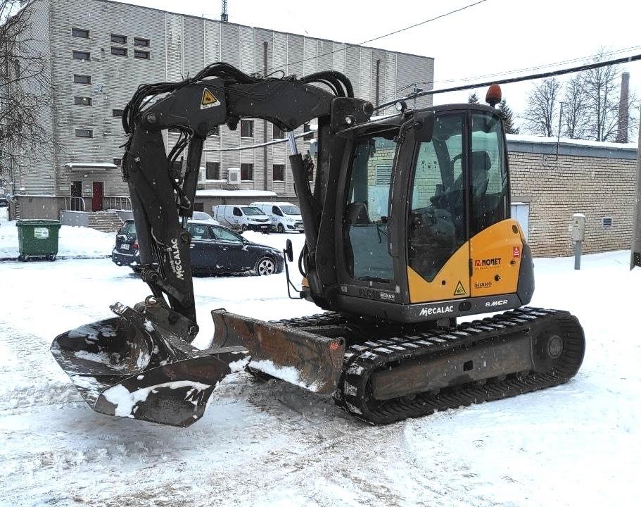 Mecalac 8 M CR Paletli ekskavatörler
