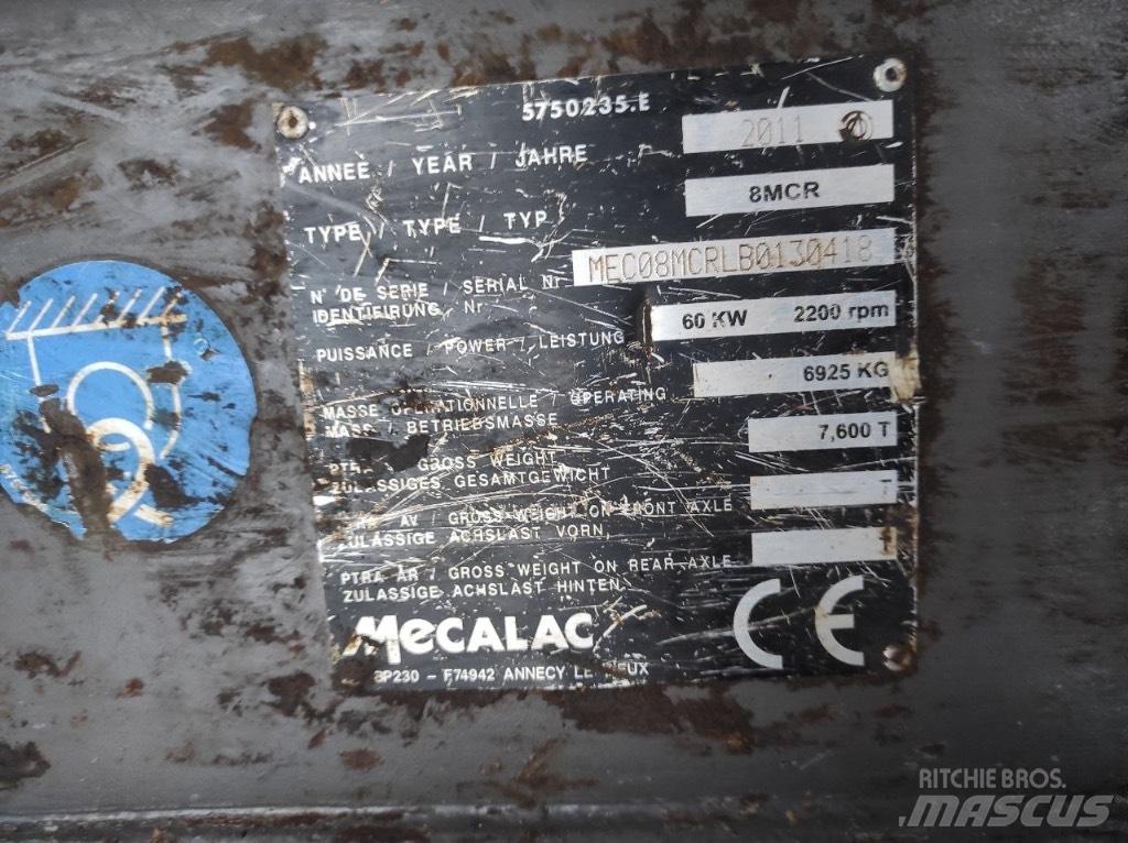 Mecalac 8 M CR Paletli ekskavatörler