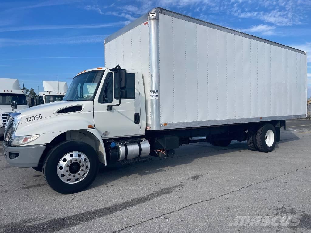 International 4300 Kapali kasa kamyonlar