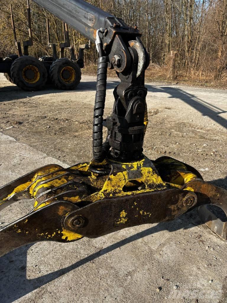 Ponsse Buffalo 8W Tomruk yükleyici traktörler