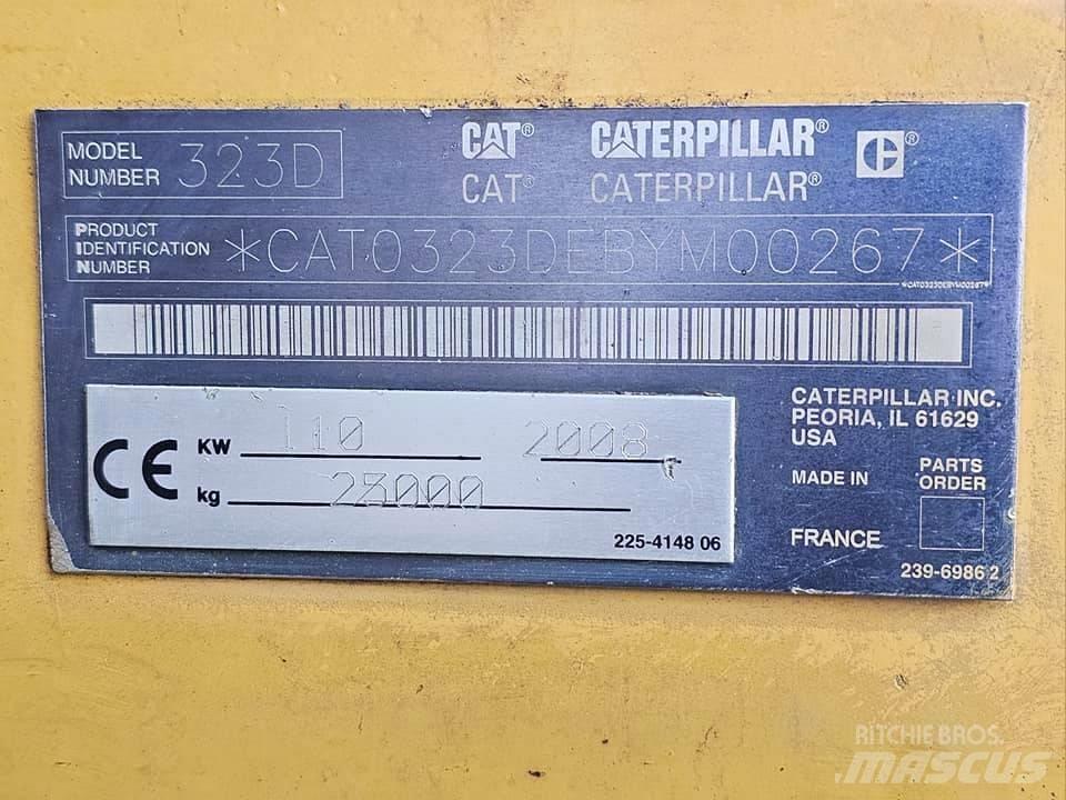 CAT 323 D L Paletli ekskavatörler