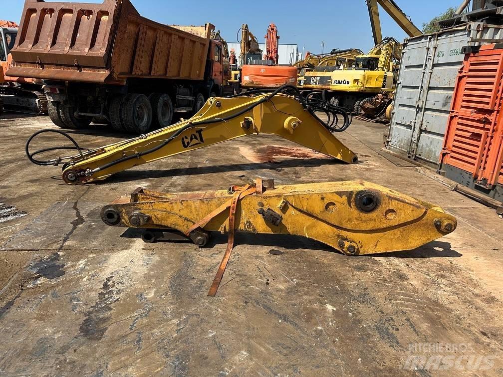 CAT 214 B FT boom Lastik tekerli ekskavatörler