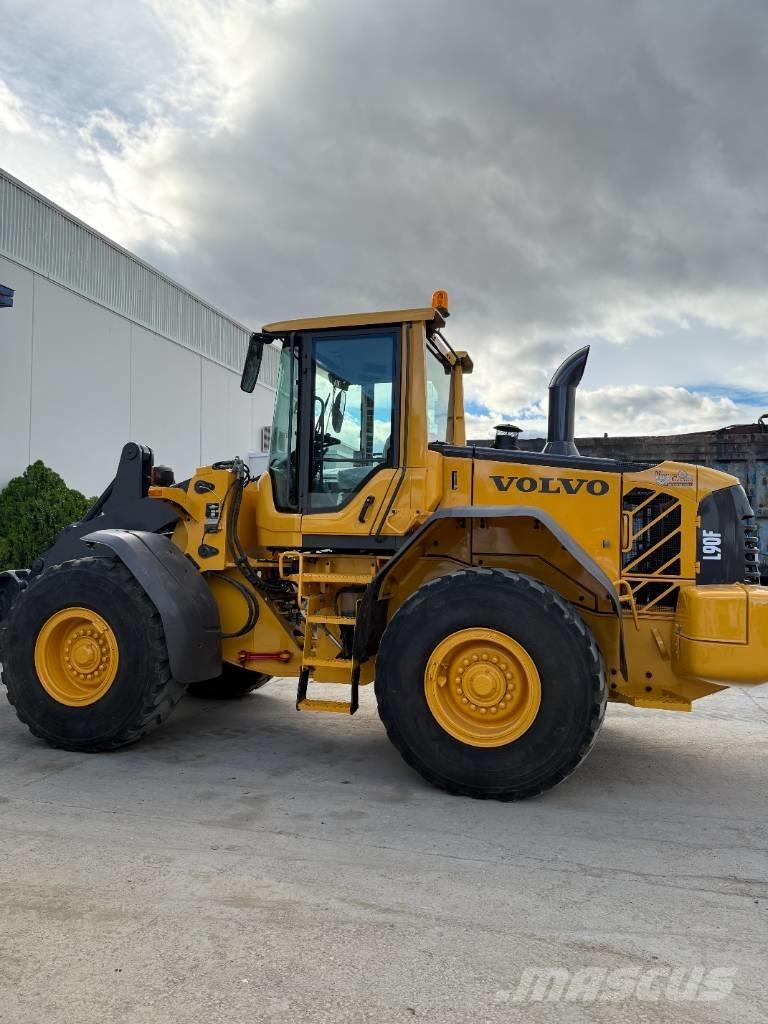 Volvo L 90 F Tekerlekli yükleyiciler
