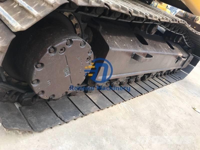 Komatsu PC200-7 Paletli ekskavatörler