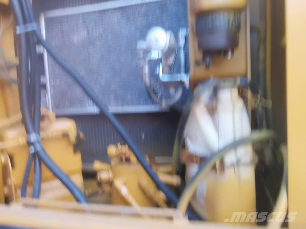 CAT 330 D Paletli ekskavatörler